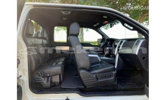 Buy Import Ford Club Wagon Beige Car in Import - Dubai in Aragatsotn Buy Import Ford Club Wagon Beige Car in Import - Dubai in Aragatsotn