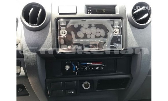 Buy Import Toyota Land Cruiser White Car in Import - Dubai in Aragatsotn Buy Import Toyota Land Cruiser White Car in Import - Dubai in Aragatsotn