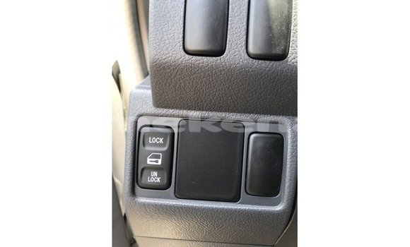 Buy Import Toyota Land Cruiser White Car in Import - Dubai in Aragatsotn Buy Import Toyota Land Cruiser White Car in Import - Dubai in Aragatsotn