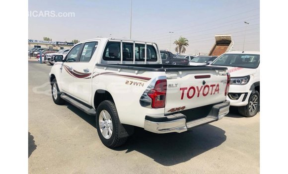 Buy Import Toyota Hilux White Car in Import - Dubai in Aragatsotn Buy Import Toyota Hilux White Car in Import - Dubai in Aragatsotn