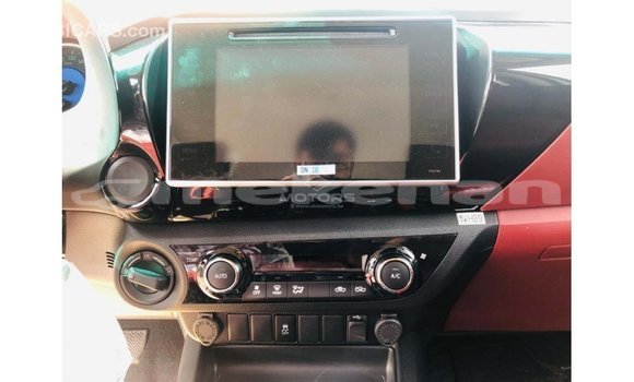 Buy Import Toyota Hilux White Car in Import - Dubai in Aragatsotn Buy Import Toyota Hilux White Car in Import - Dubai in Aragatsotn