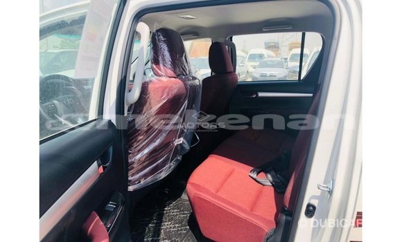 Buy Import Toyota Hilux White Car in Import - Dubai in Aragatsotn Buy Import Toyota Hilux White Car in Import - Dubai in Aragatsotn
