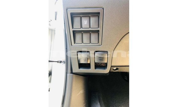 Buy Import Toyota Hilux White Car in Import - Dubai in Aragatsotn Buy Import Toyota Hilux White Car in Import - Dubai in Aragatsotn