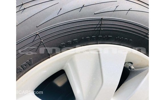 Buy Import Toyota Hilux White Car in Import - Dubai in Aragatsotn Buy Import Toyota Hilux White Car in Import - Dubai in Aragatsotn