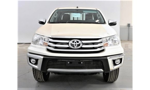 Buy Import Toyota Hilux White Car in Import - Dubai in Aragatsotn Buy Import Toyota Hilux White Car in Import - Dubai in Aragatsotn