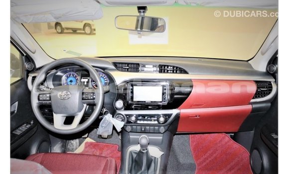 Buy Import Toyota Hilux White Car in Import - Dubai in Aragatsotn Buy Import Toyota Hilux White Car in Import - Dubai in Aragatsotn