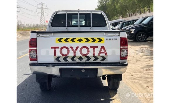Buy Import Toyota Hilux White Car in Import - Dubai in Aragatsotn Buy Import Toyota Hilux White Car in Import - Dubai in Aragatsotn
