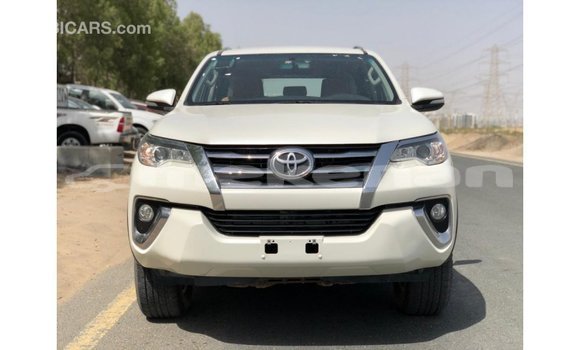 Buy Import Toyota Fortuner White Car in Import - Dubai in Aragatsotn Buy Import Toyota Fortuner White Car in Import - Dubai in Aragatsotn