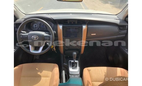 Buy Import Toyota Fortuner White Car in Import - Dubai in Aragatsotn Buy Import Toyota Fortuner White Car in Import - Dubai in Aragatsotn