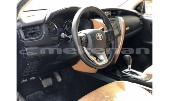 Buy Import Toyota Fortuner White Car in Import - Dubai in Aragatsotn Buy Import Toyota Fortuner White Car in Import - Dubai in Aragatsotn