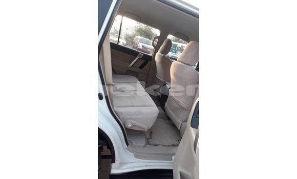 Buy Import Toyota Prado White Car in Import - Dubai in Aragatsotn Buy Import Toyota Prado White Car in Import - Dubai in Aragatsotn