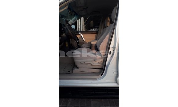 Buy Import Toyota Prado White Car in Import - Dubai in Aragatsotn Buy Import Toyota Prado White Car in Import - Dubai in Aragatsotn