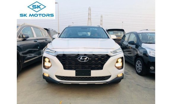 Buy Import Hyundai Santa Fe White Car in Import - Dubai in Aragatsotn