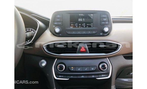 Buy Import Hyundai Santa Fe White Car in Import - Dubai in Aragatsotn Buy Import Hyundai Santa Fe White Car in Import - Dubai in Aragatsotn