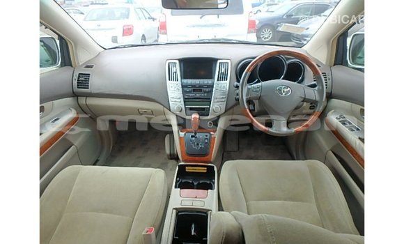Buy Import Toyota Harrier White Car in Import - Dubai in Aragatsotn Buy Import Toyota Harrier White Car in Import - Dubai in Aragatsotn