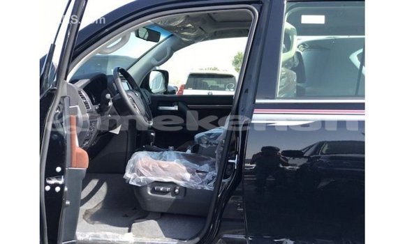 Buy Import Toyota Land Cruiser Black Car in Import - Dubai in Aragatsotn Buy Import Toyota Land Cruiser Black Car in Import - Dubai in Aragatsotn