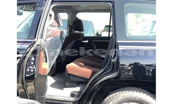 Buy Import Toyota Land Cruiser Black Car in Import - Dubai in Aragatsotn Buy Import Toyota Land Cruiser Black Car in Import - Dubai in Aragatsotn