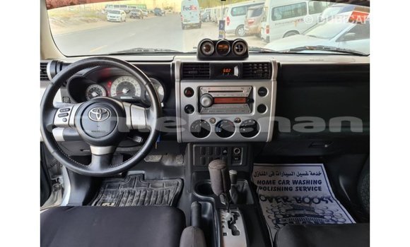 Buy Import Toyota FJ Cruiser Other Car in Import - Dubai in Aragatsotn Buy Import Toyota FJ Cruiser Other Car in Import - Dubai in Aragatsotn