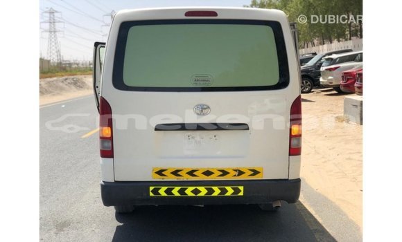 Buy Import Toyota Hiace White Car in Import - Dubai in Aragatsotn Buy Import Toyota Hiace White Car in Import - Dubai in Aragatsotn
