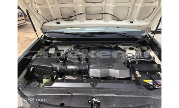 Buy Import Toyota Prado White Car in Import - Dubai in Aragatsotn Buy Import Toyota Prado White Car in Import - Dubai in Aragatsotn