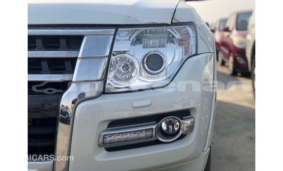 Buy Import Mitsubishi Pajero Black Car in Import - Dubai in Aragatsotn Buy Import Mitsubishi Pajero Black Car in Import - Dubai in Aragatsotn