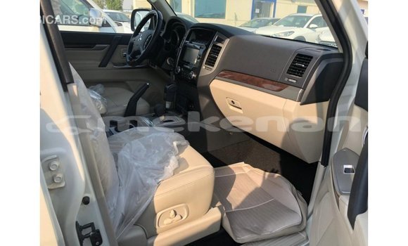 Buy Import Mitsubishi Pajero Black Car in Import - Dubai in Aragatsotn Buy Import Mitsubishi Pajero Black Car in Import - Dubai in Aragatsotn