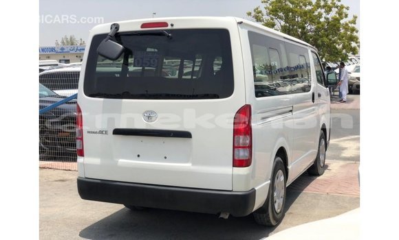Buy Import Toyota Hiace White Car in Import - Dubai in Aragatsotn Buy Import Toyota Hiace White Car in Import - Dubai in Aragatsotn