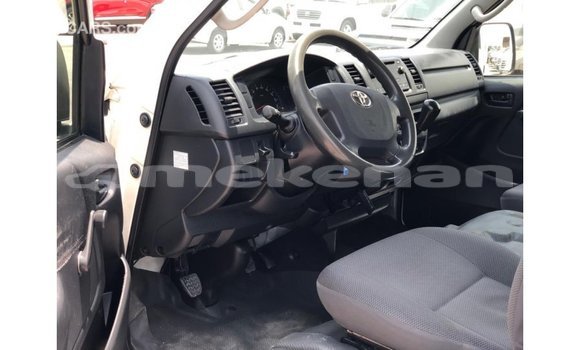 Buy Import Toyota Hiace White Car in Import - Dubai in Aragatsotn Buy Import Toyota Hiace White Car in Import - Dubai in Aragatsotn
