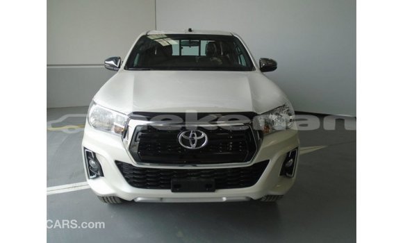 Buy Import Toyota Hilux White Car in Import - Dubai in Aragatsotn Buy Import Toyota Hilux White Car in Import - Dubai in Aragatsotn