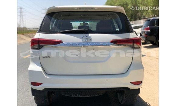 Buy Import Toyota Fortuner White Car in Import - Dubai in Aragatsotn Buy Import Toyota Fortuner White Car in Import - Dubai in Aragatsotn