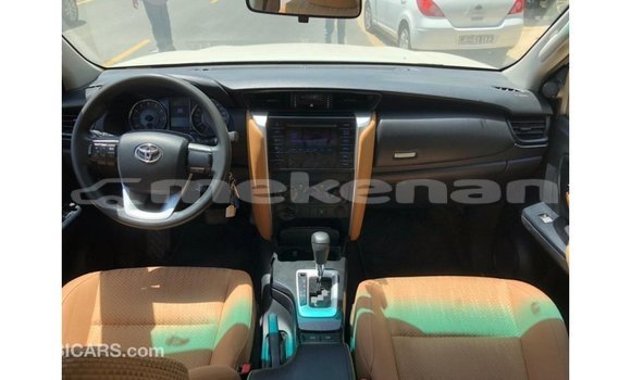 Buy Import Toyota Fortuner White Car in Import - Dubai in Aragatsotn Buy Import Toyota Fortuner White Car in Import - Dubai in Aragatsotn