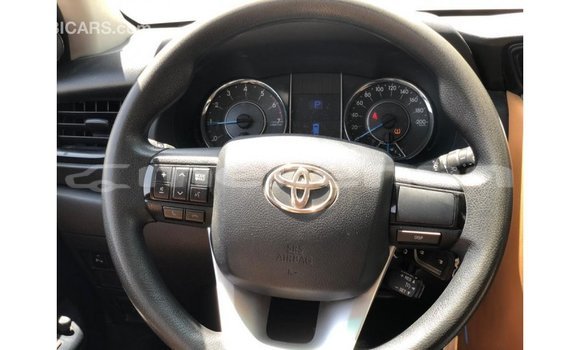 Buy Import Toyota Fortuner White Car in Import - Dubai in Aragatsotn Buy Import Toyota Fortuner White Car in Import - Dubai in Aragatsotn