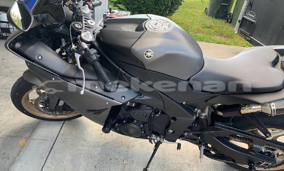 Buy Used Yamaha R1 Black Bike in Ararat in Ararat Buy Used Yamaha R1 Black Bike in Ararat in Ararat