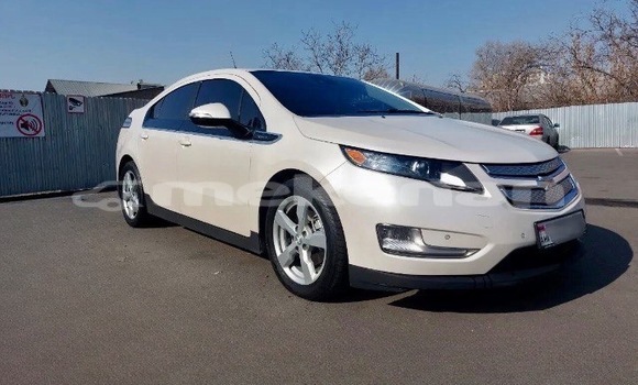 Buy Used Chevrolet Volt White Car in Yerevan in Yerevan Buy Used Chevrolet Volt White Car in Yerevan in Yerevan