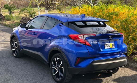 Buy Used Toyota C-HR Blue Car in Yerevan in Yerevan Buy Used Toyota C-HR Blue Car in Yerevan in Yerevan