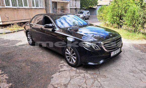 Buy Used Mercedes-Benz E-Classe Black Car in Yerevan in Yerevan