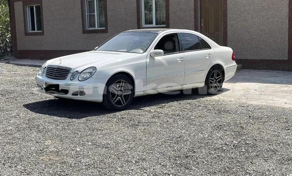 Buy Used Mercedes-Benz C–Class White Car in Yerevan in Yerevan