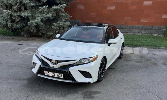 Buy Used Toyota Camry White Car in Yerevan in Yerevan