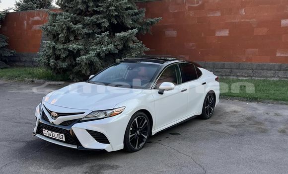 Buy Used Toyota Camry White Car in Yerevan in Yerevan Buy Used Toyota Camry White Car in Yerevan in Yerevan
