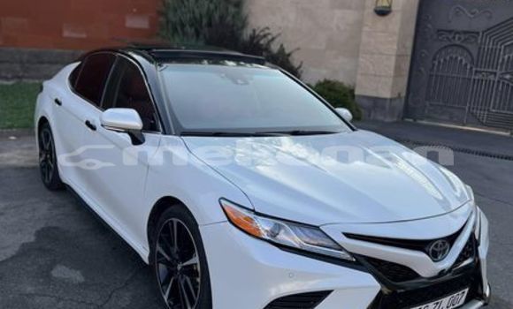 Buy Used Toyota Camry White Car in Yerevan in Yerevan Buy Used Toyota Camry White Car in Yerevan in Yerevan