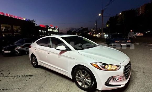 Buy Used Hyundai Elantra White Car in Abovyan in Kotaik Buy Used Hyundai Elantra White Car in Abovyan in Kotaik