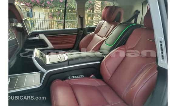 Buy Import Toyota Land Cruiser Black Car in Import - Dubai in Aragatsotn Buy Import Toyota Land Cruiser Black Car in Import - Dubai in Aragatsotn