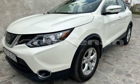 Buy Used Nissan Rogue White Car in Yerevan in Yerevan Buy Used Nissan Rogue White Car in Yerevan in Yerevan