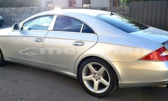 Buy Used Mercedes Viano Green Car in Tashir in Lori