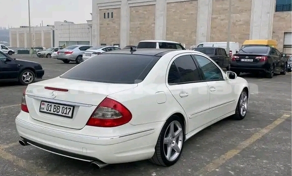 Buy Used Mercedes-Benz E-Classe White Car in Yerevan in Yerevan
