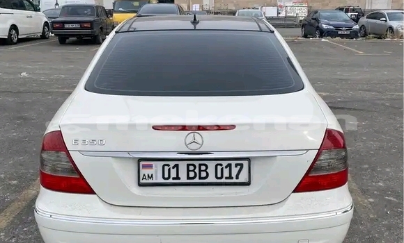 Buy Used Mercedes-Benz E-Classe White Car in Yerevan in Yerevan Buy Used Mercedes-Benz E-Classe White Car in Yerevan in Yerevan