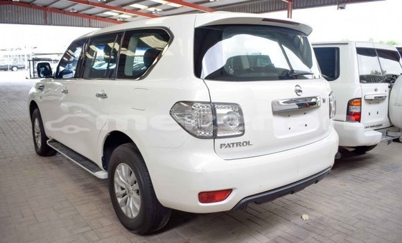 Buy Import Nissan Patrol White Car in Import - Dubai in Aragatsotn Buy Import Nissan Patrol White Car in Import - Dubai in Aragatsotn