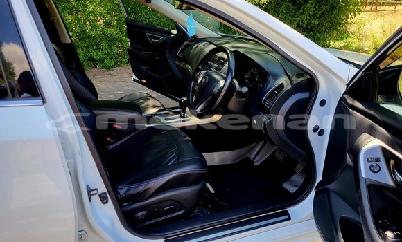 Buy Used Nissan Teana White Car in Yerevan in Yerevan Buy Used Nissan Teana White Car in Yerevan in Yerevan