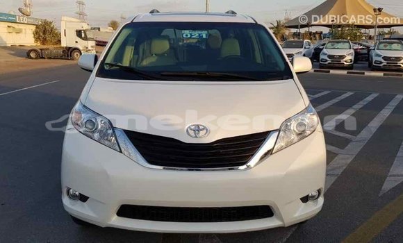 Buy Import Toyota Sienna White Car in Import - Dubai in Aragatsotn Buy Import Toyota Sienna White Car in Import - Dubai in Aragatsotn