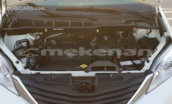 Buy Import Toyota Sienna White Car in Import - Dubai in Aragatsotn Buy Import Toyota Sienna White Car in Import - Dubai in Aragatsotn